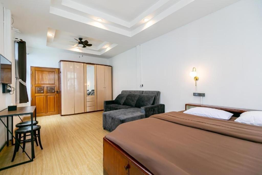 Penthouse Lamoon Hotel Банкок Екстериор снимка