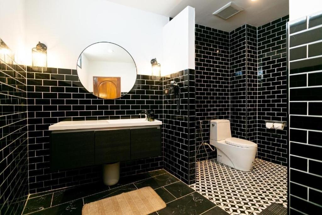 Penthouse Lamoon Hotel Банкок Екстериор снимка